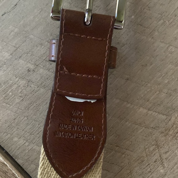 Belt, size 42, Alabama Crimson Tide script A. - Picture 2 of 2